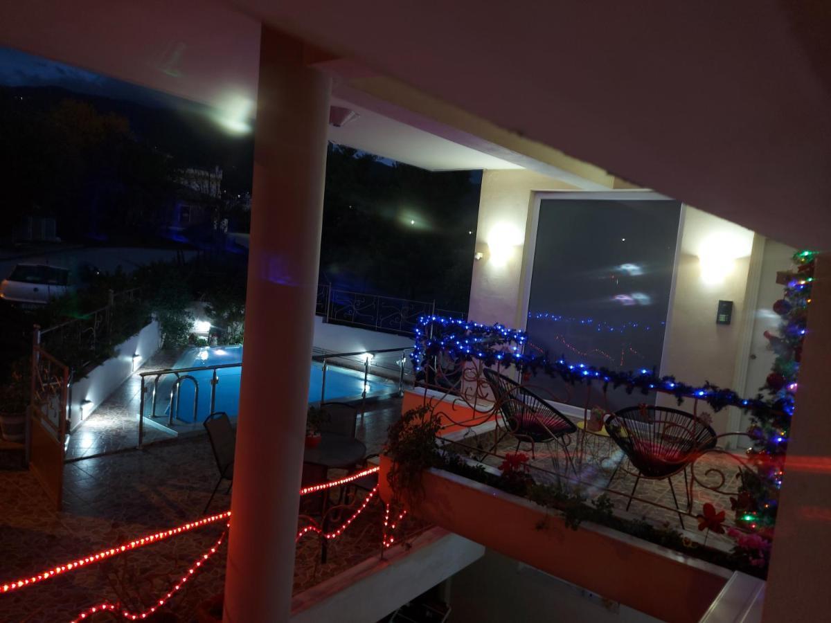 Violet Studio Με Πισίνα Volos Exterior foto